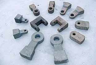 移動錘式破碎機(jī)錘頭破碎能力低使用壽命短怎么辦？