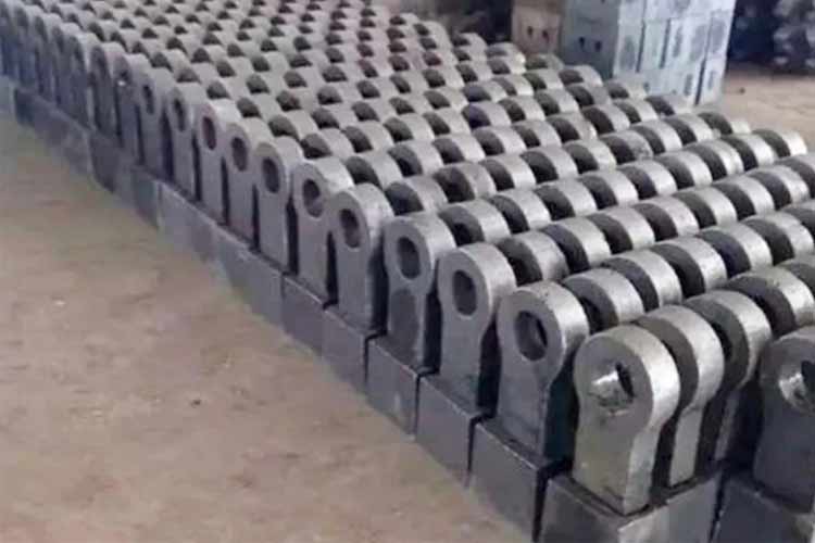 移動錘式破碎機(jī)錘頭破碎能力低使用壽命短怎么辦？