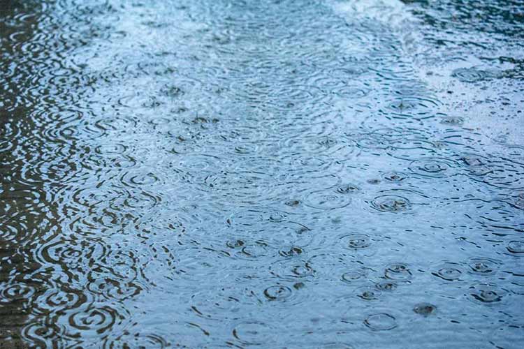 雨季來襲，如何對(duì)破碎篩分設(shè)備進(jìn)行保養(yǎng)？